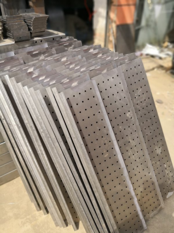 激光切割產(chǎn)品24